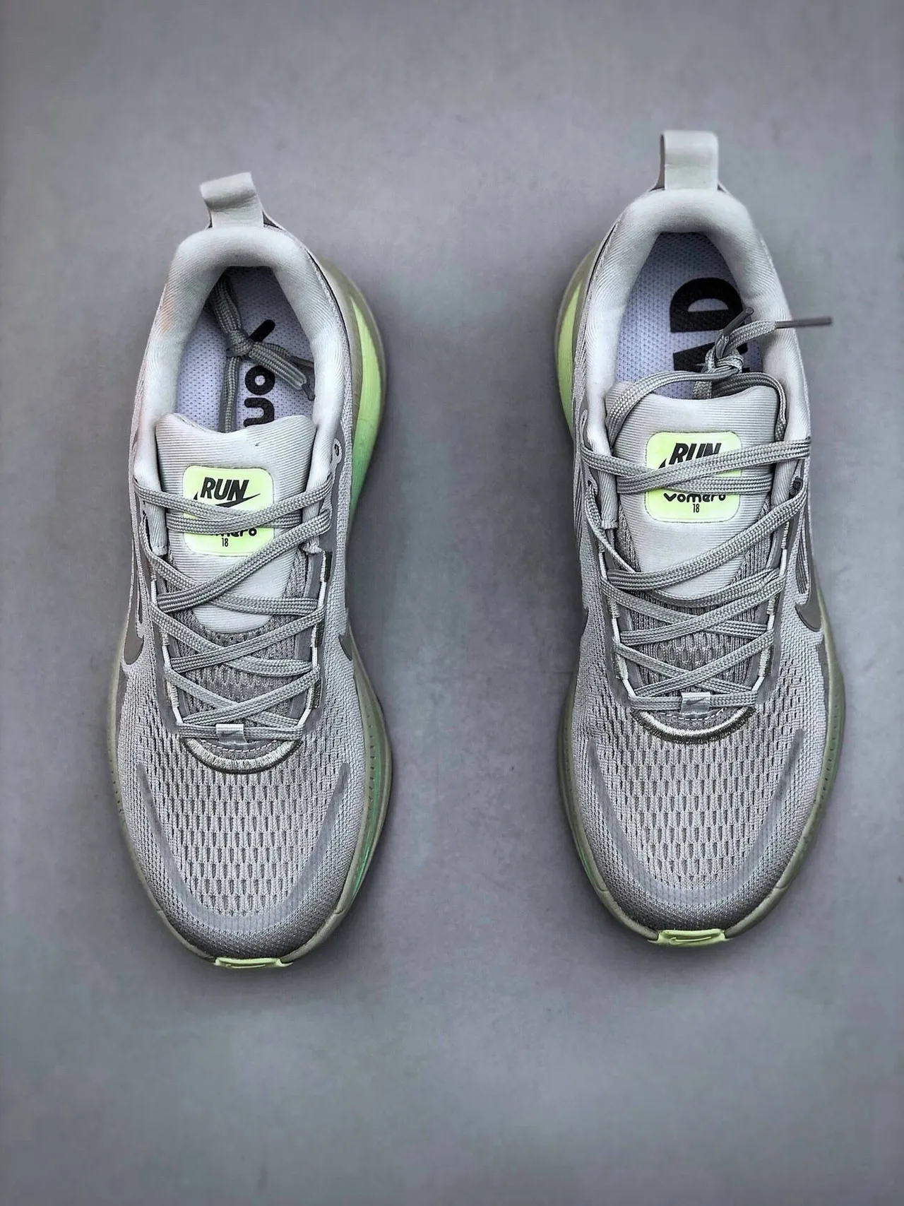 Nike Gray Green Engineered Mesh Upper Full-Length Visible ZoomX Cushioning Running Shoes 6