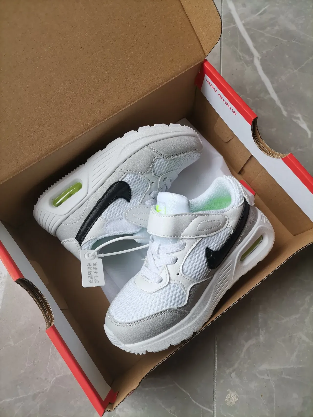 Nike Gris Vert Chaussures Lifestyle à Coupe Basse avec Sangle Hook-and-Loop 21