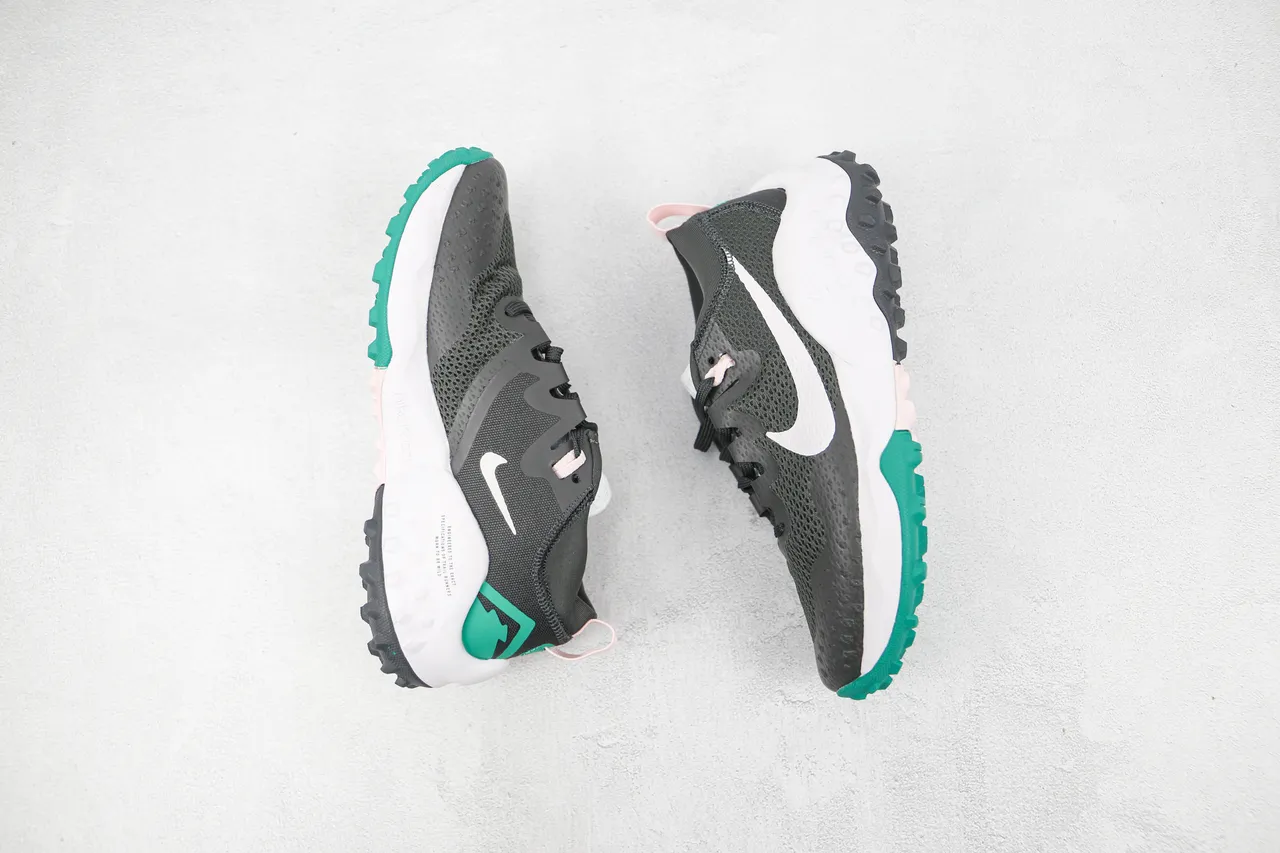 Nike Gris Vert Upper mesh Midsole sculpté Chaussures de course 2