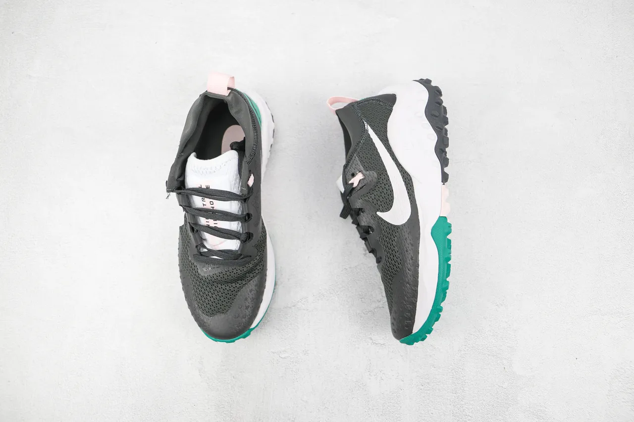 Nike Gris Vert Upper mesh Midsole sculpté Chaussures de course 3