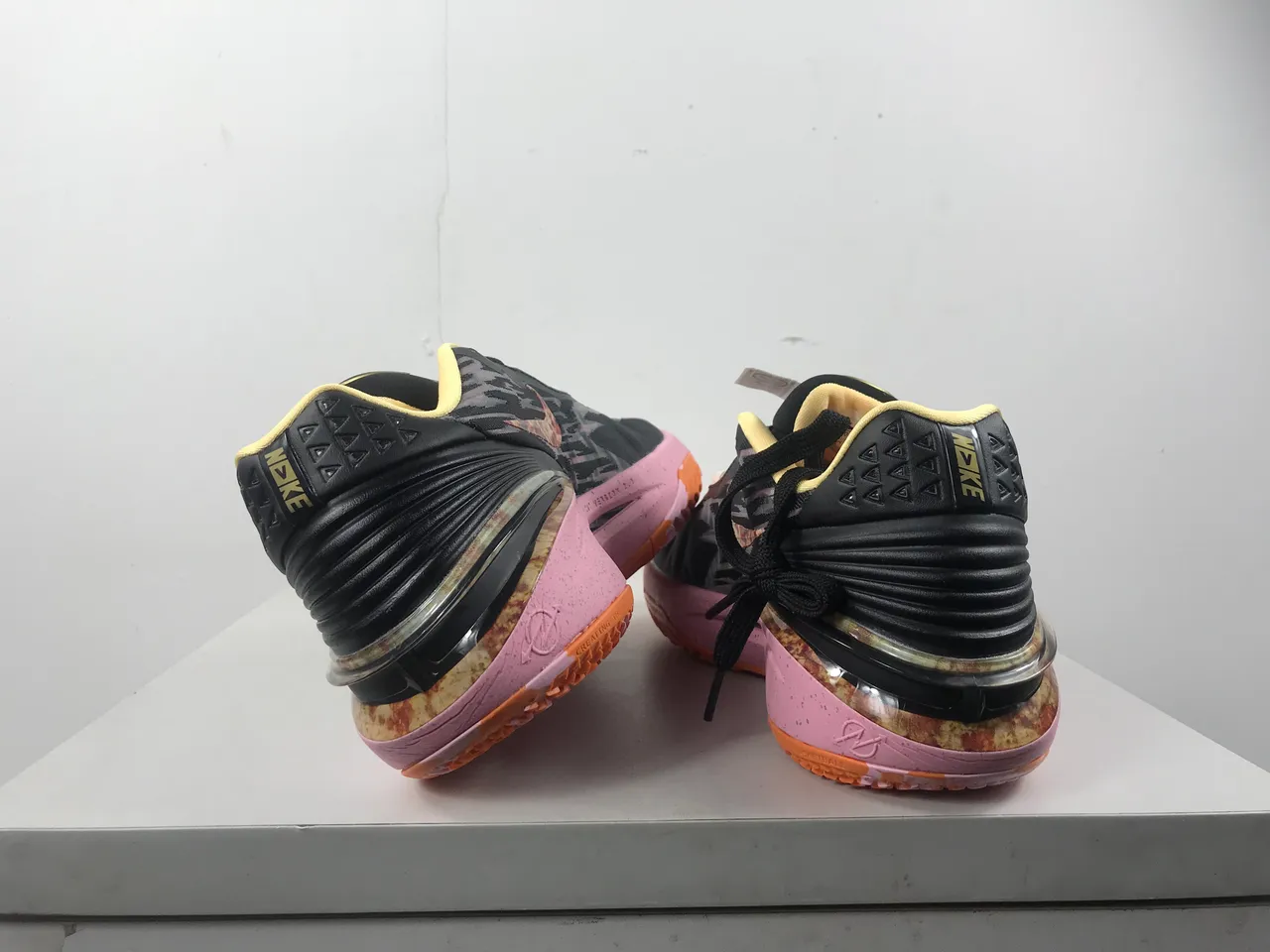 Nike GT Cut Black Camo Pink Orange Chaussures de basket-ball 2