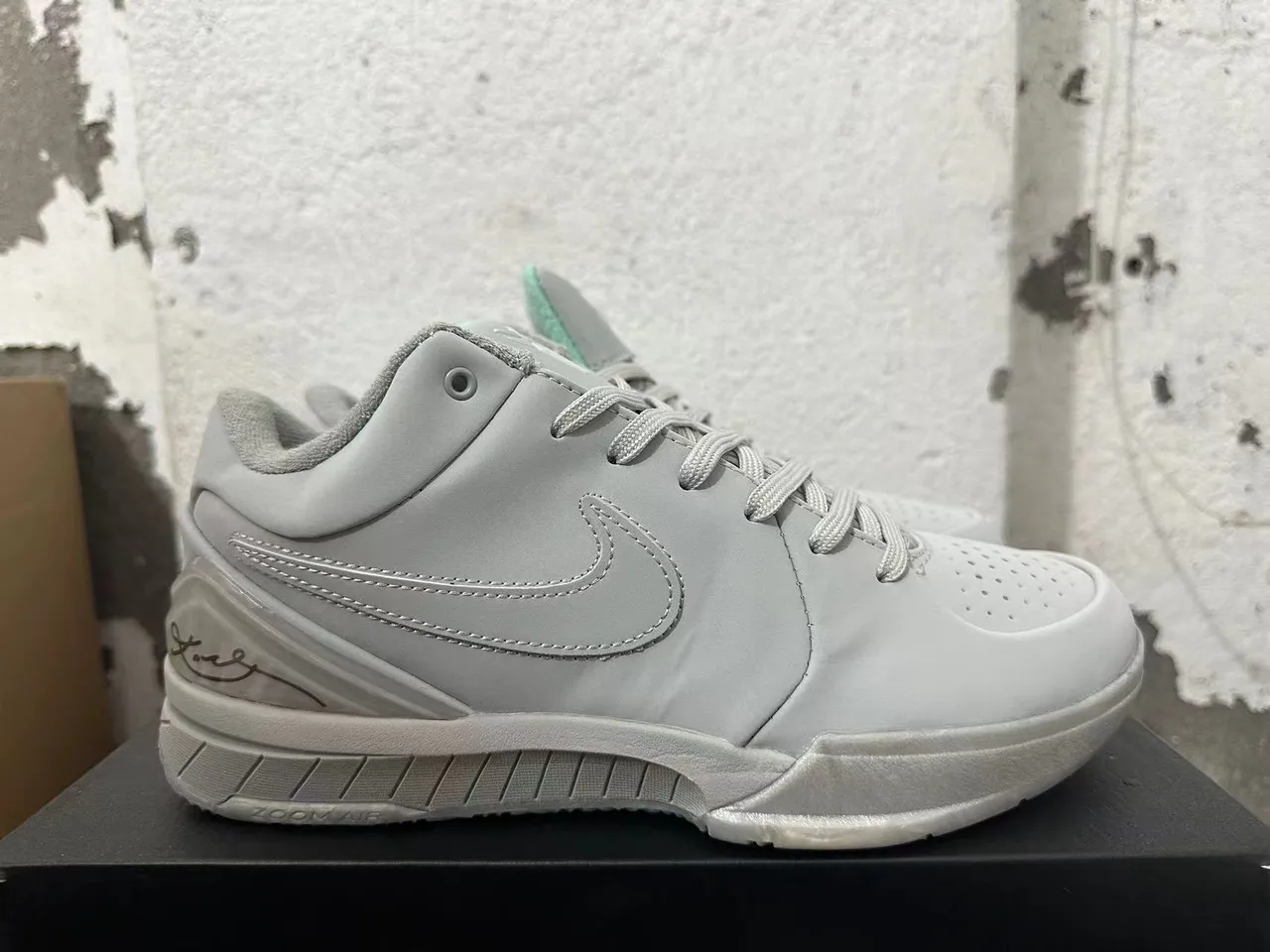 Nike Mamba Mentality Gris Vert High-Top Chaussures de Basketball 4