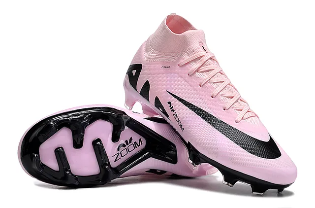 Nike Mercurial Superfly 粉色和黑色 钉地足球鞋 4