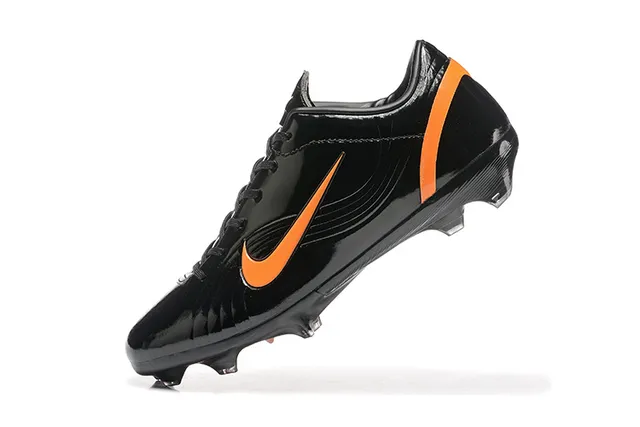 Nike Mercurial Vapor 黑橙 亮面 仿专利皮革 鞋面 Firm-Ground 足球鞋 6