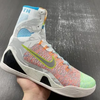 Nike Multicolor Alto Flyknit Parte superior Zapatos de Baloncesto