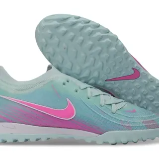 Nike Chaussures de football turf avec upper tricoté multicolore rose et colorway en dégradé