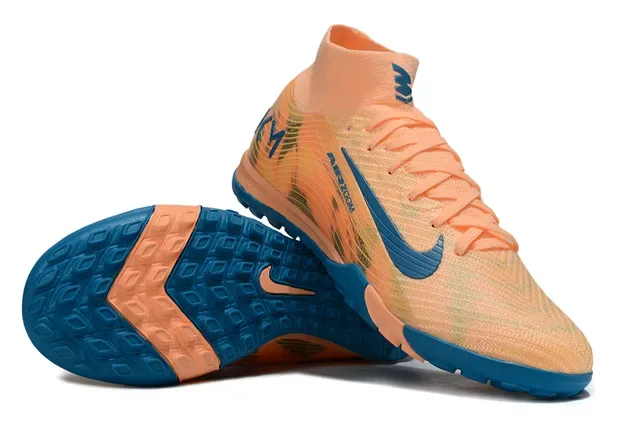Nike Chaussures de football turf orange et bleu avec upper en knit et col sock-fit 2