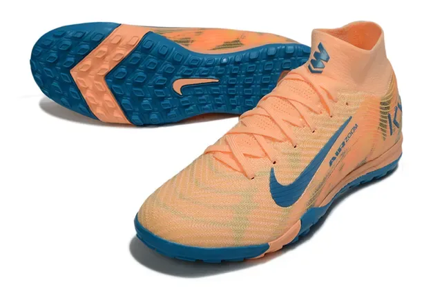 Nike Chaussures de football turf orange et bleu avec upper en knit et col sock-fit 3