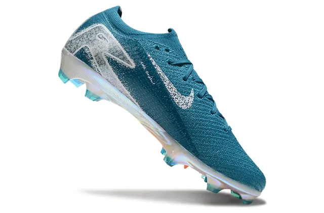 Nike Phantom GT Blue Silver Knit Upper Iridescent Sole Firm-Ground Soccer Shoes 2