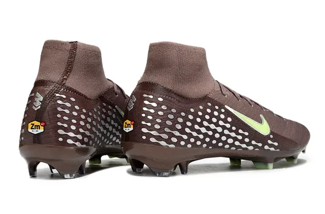 Chuteiras de futebol Nike Phantom GT Marrom e Verde Lima para gramado firme 5