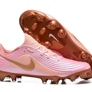 Nike Phantom GT पिंक गोल्ड इरिडेसेंट अपर मेटेलिक स्वॉश फर्म ग्राउंड सोकर जूते