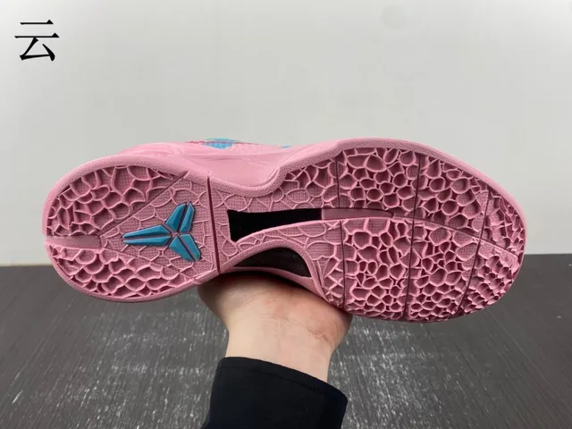 Nike Pink Blue Low-Top Silhouette Textured Floral-Patterned Upper Basketball Shoes 4