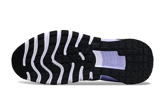 Nike Purple White Knit Upper Sculpted Grooved Midsole Lifestyle Sneakers 5