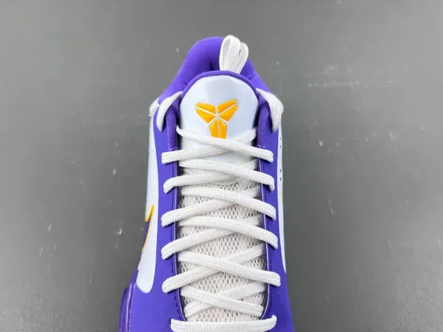 Nike Chaussures de Basketball Low Top Violet Blanc Construction Superposition Synthétique 6
