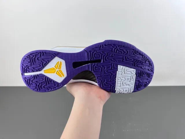 Nike Chaussures de Basketball Low Top Violet Blanc Construction Superposition Synthétique 8