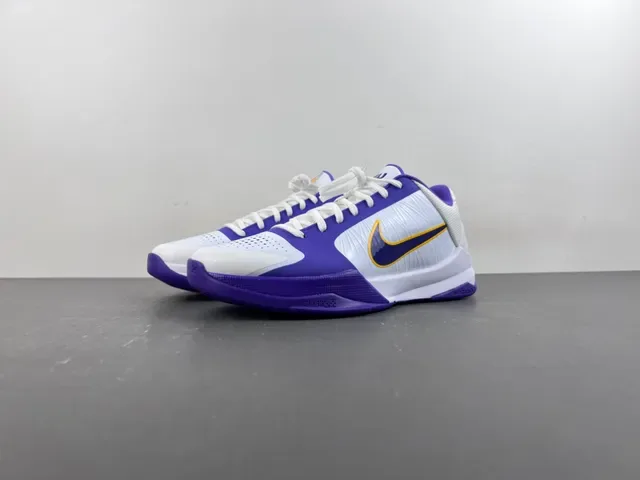 Nike Chaussures de Basketball Low Top Violet Blanc Construction Superposition Synthétique 9