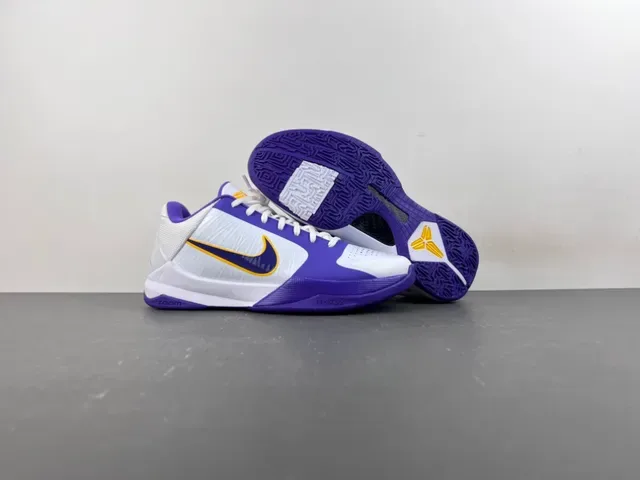 Nike Chaussures de Basketball Low Top Violet Blanc Construction Superposition Synthétique 11