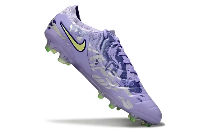 Nike Botas de fútbol moradas y amarillas de bajo corte con patrón de overlay sintético para firma 2