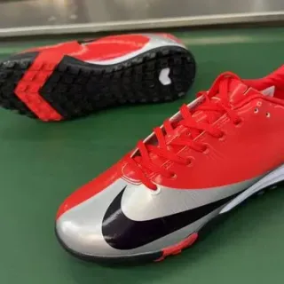 Nike Red Silver Low-Cut Synthetic Upper Asymmetrical Lace Closure Turf Soccer Shoes