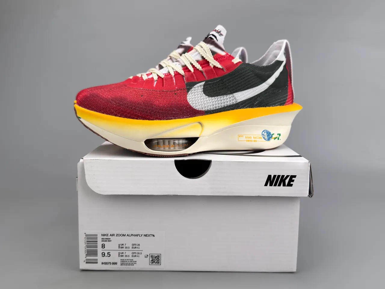 Nike Road Racing 2025-03 红黑黄跑鞋 2