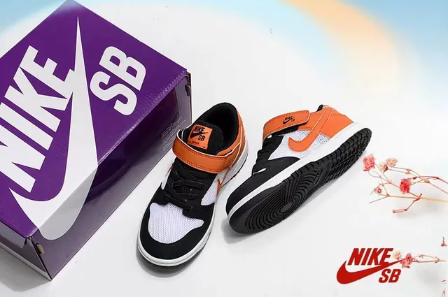Nike SB Dunk Low Black Purple Orange Skateboard Shoes 17