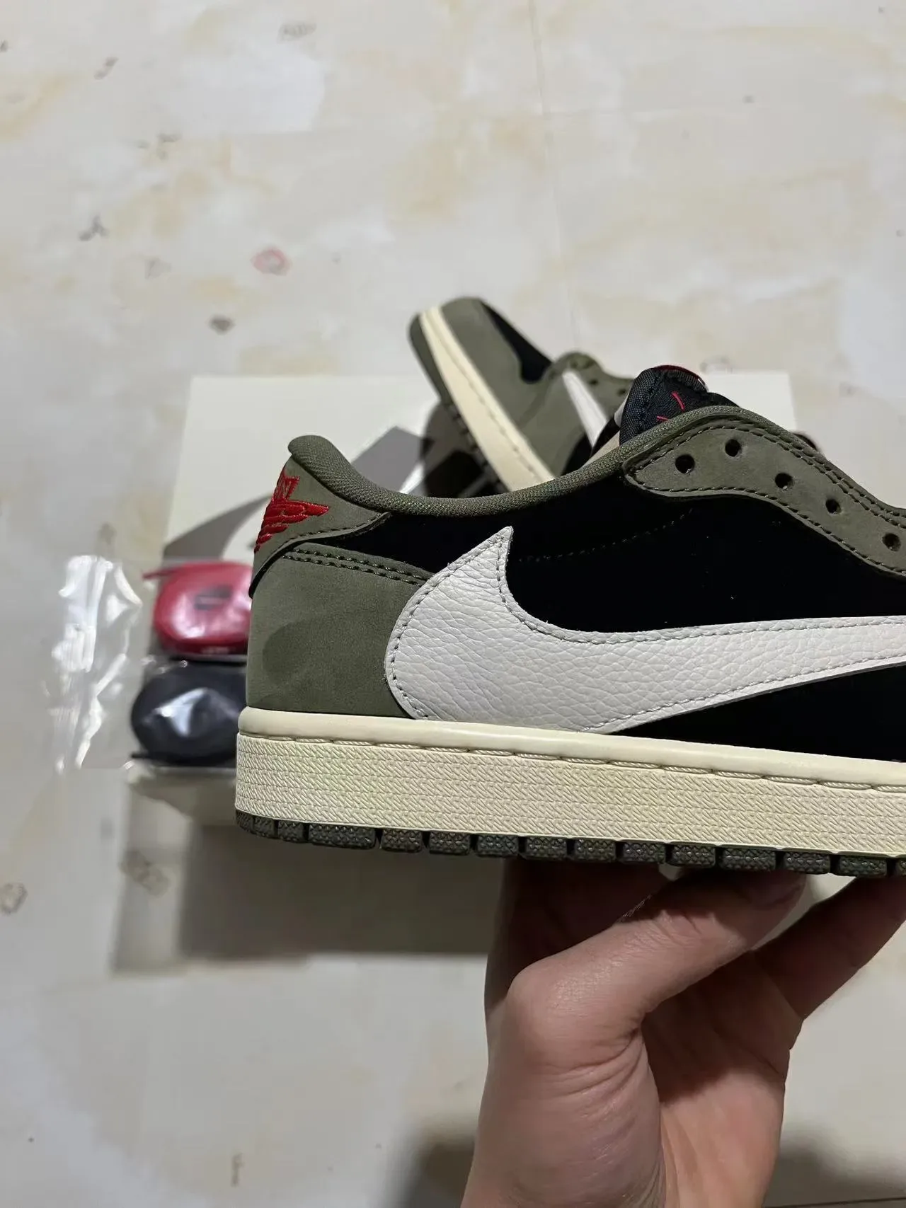 Nike SB Dunk Low Vert Olive Noir Blanc Chaussures Lifestyle Skateboard 7