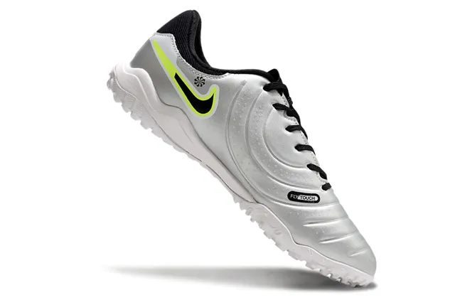 Nike Tiempo সাদা সবুজ টেক্সচার্ড কুইল্টেড উপর নিম্ন-কাট সিলুয়েট টার্ফ সকার জুতা 2