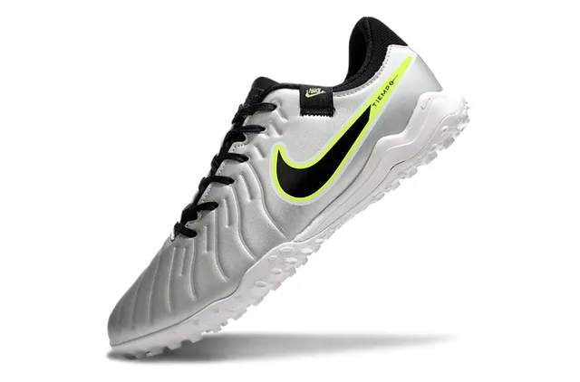 Nike Tiempo সাদা সবুজ টেক্সচার্ড কুইল্টেড উপর নিম্ন-কাট সিলুয়েট টার্ফ সকার জুতা 3