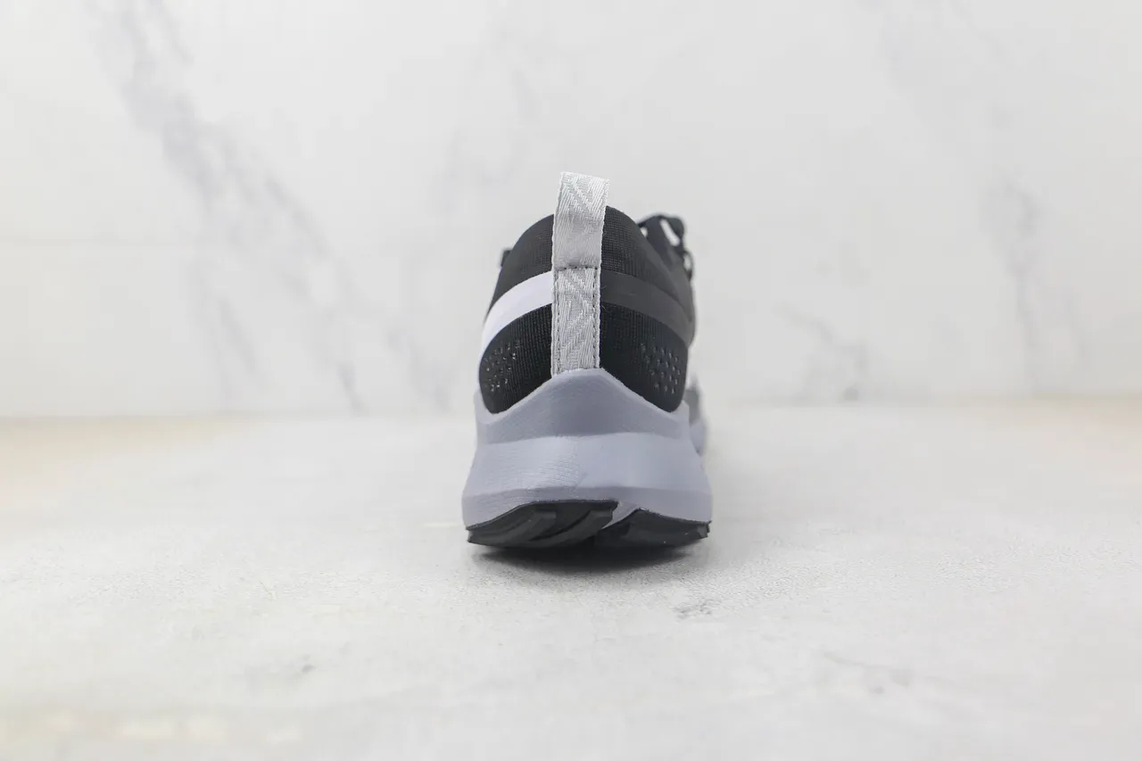 Nike Trail Black Gray Engineered Mesh Upper React Foam Midsole Running Shoes 9