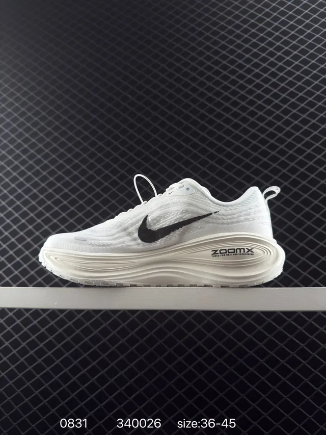 Nike branco preto malha superior espesso ZoomX sola média tênis de corrida 5