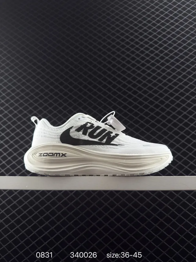 Nike branco preto malha superior espesso ZoomX sola média tênis de corrida 6