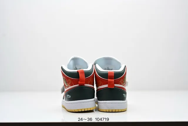 Nike White Blue High-Top Graphic-Print Basketball Shoes 13