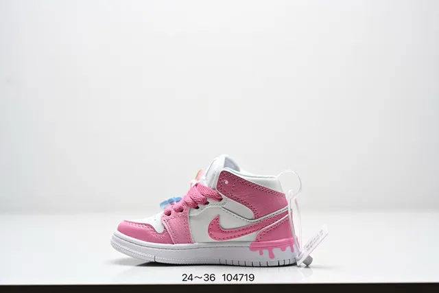 Nike White Blue High-Top Graphic-Print Basketball Shoes 22