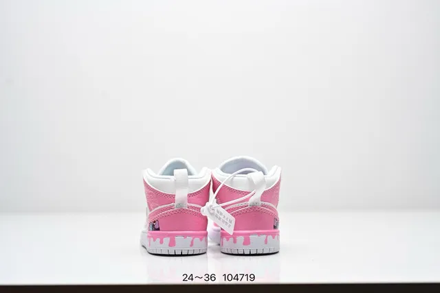 Nike White Blue High-Top Graphic-Print Basketball Shoes 24