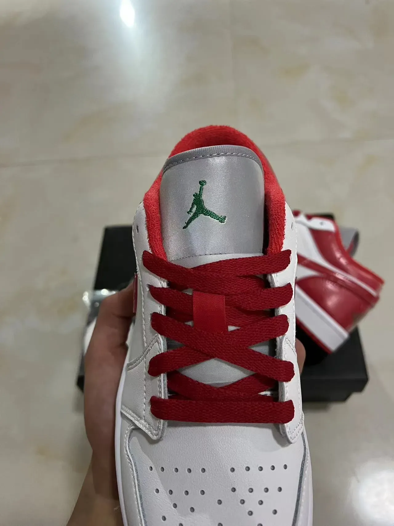 Nike White Red Low-Top Glossy Patent Overlays Lifestyle Sneakers 4