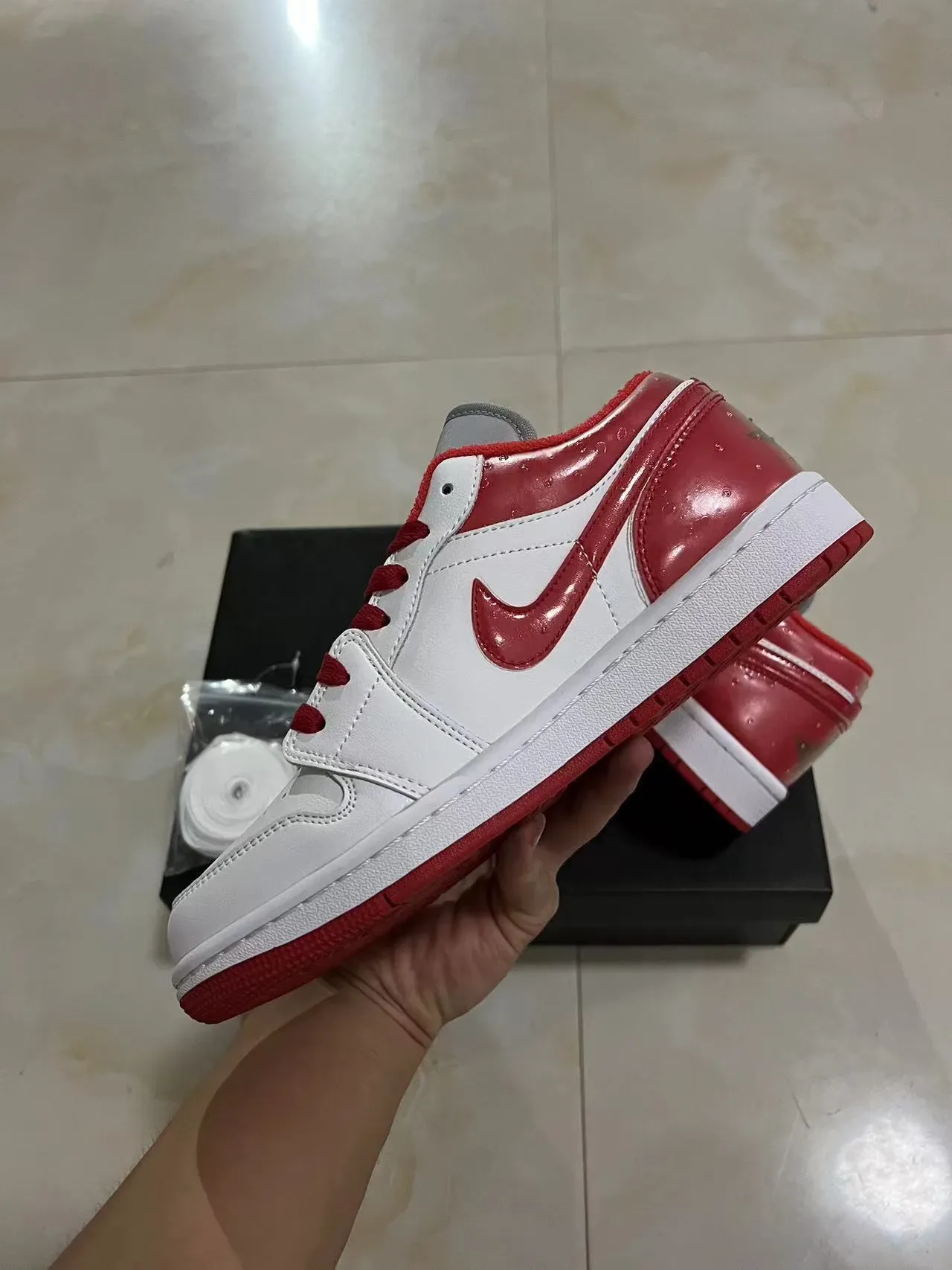 Nike White Red Low-Top Glossy Patent Overlays Lifestyle Sneakers 5