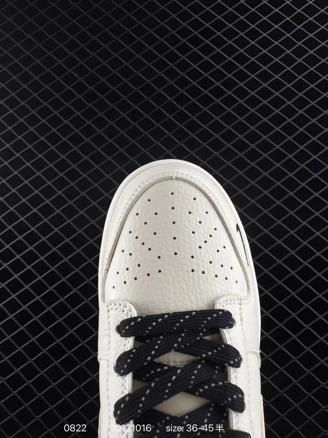 Nike x A Bathing Ape Dunk Low বেইজ কালো স্কেটবোর্ড জুতো 3