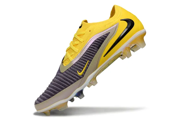 Nike Chaussures de football avec upper de knit jaune violet ribbed au medi-foot cage Firm-Ground 3