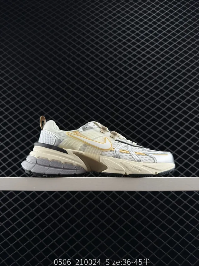Nike Zoom 2K Beige Gold Chunky Sneakers 6