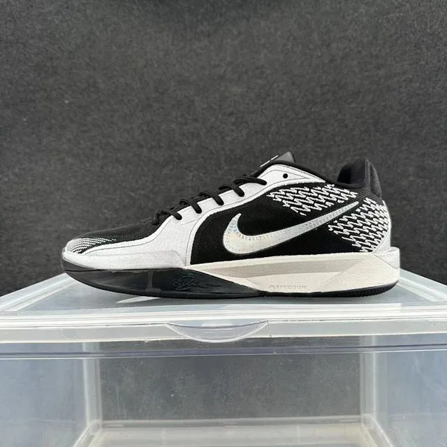 Nike Zoom Kobe 4 Protro Black and White Basketball Shoes 2