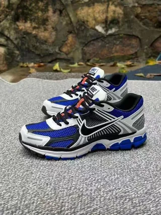 Nike Zoom Vomero 5 蓝白网面鞋面分层合成笼跑鞋 6