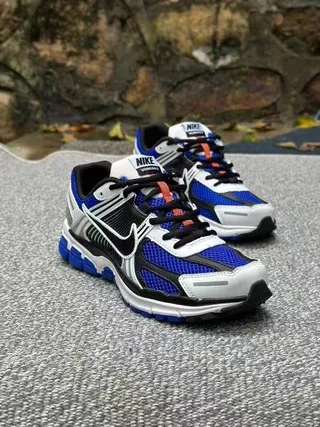 Nike Zoom Vomero 5 蓝白网面鞋面分层合成笼跑鞋 7
