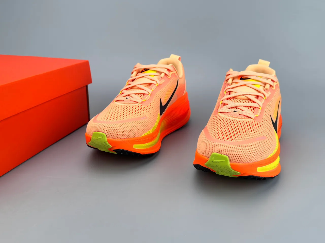 Nike ZoomX Invincible Run Orange Jaune Tissu Mesh Ingénierie Partie Supérieure Motif Ondulé Semelle Intermédiaire Chaussures de Running 3