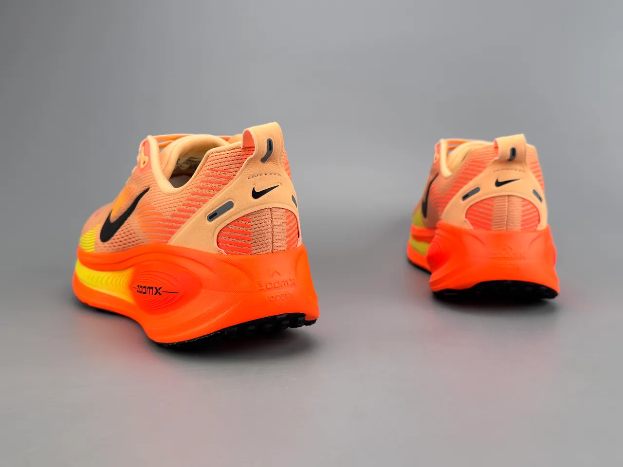 Nike ZoomX Invincible Run Orange Jaune Tissu Mesh Ingénierie Partie Supérieure Motif Ondulé Semelle Intermédiaire Chaussures de Running 6