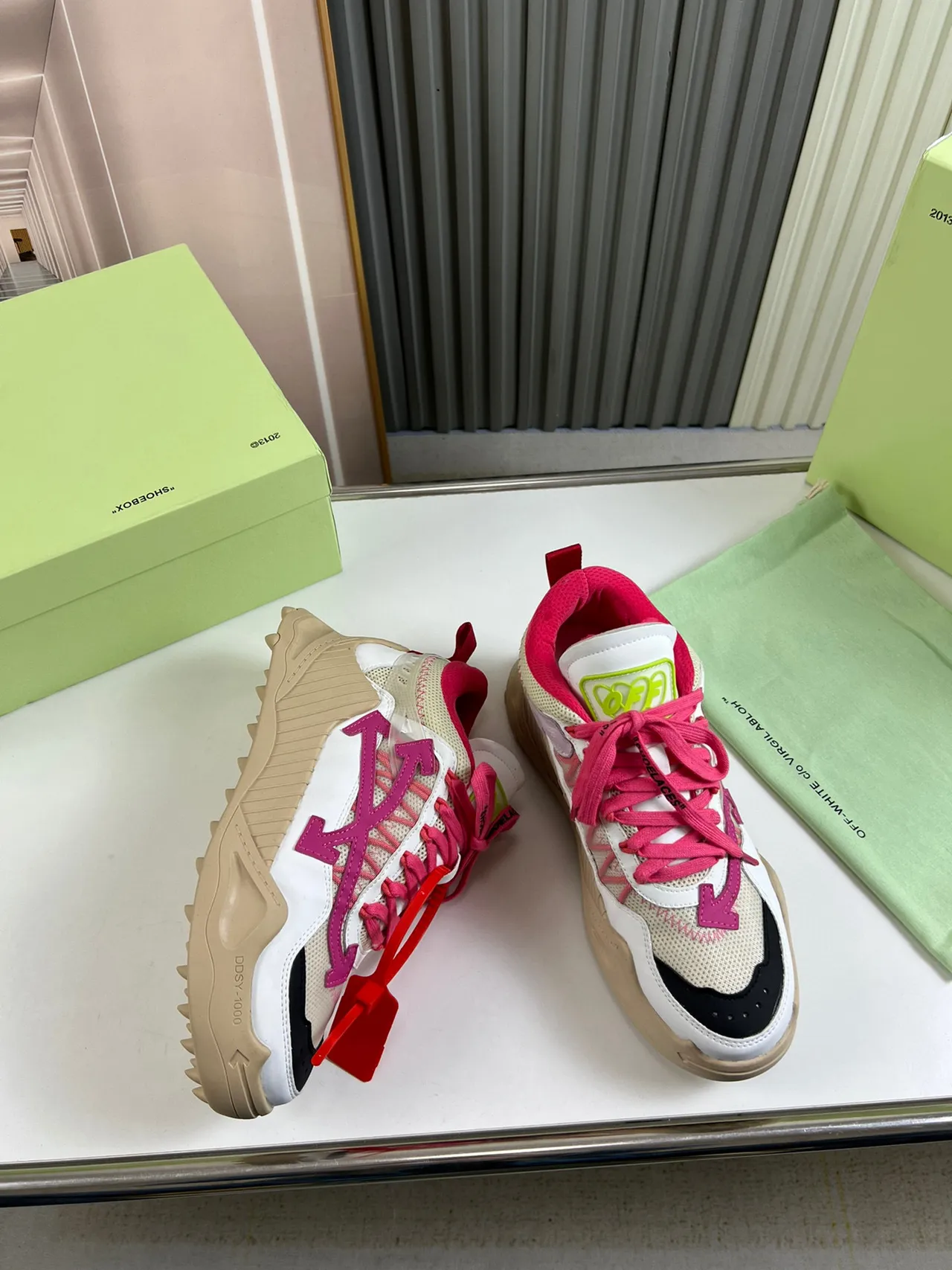 Off-White DDSY-1000 Chunky Runner 白色粉色米色 Chunky Sneakers 5