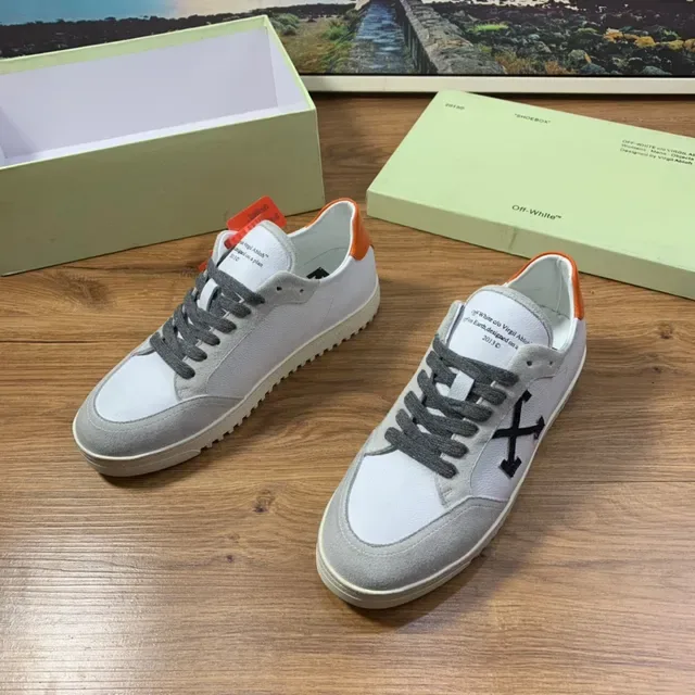 Off-White Gray Low-Top Suede-Leather Panelled Lifestyle Sneakers 8