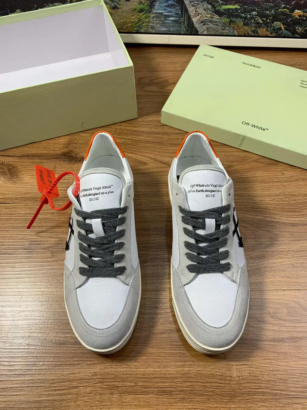 Off-White Gray Low-Top Suede-Leather Panelled Lifestyle Sneakers 9