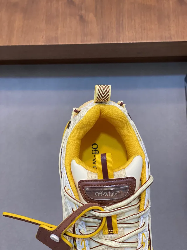 Off-White पीला भूरा सोल लेयर्ड सिंथेटिक ओवरले चंकी स्नीकर 7