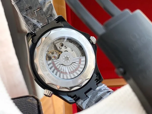 Omega Seamaster Professional وجه أسود فولاذ مقاوم للصدأ ساعة ميكانيكية 3
