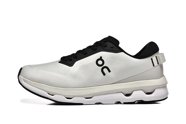 On Cloud blanc et noir empeigne en maille ingenierie sculptée CloudTec medi-soule chaussures de running 4
